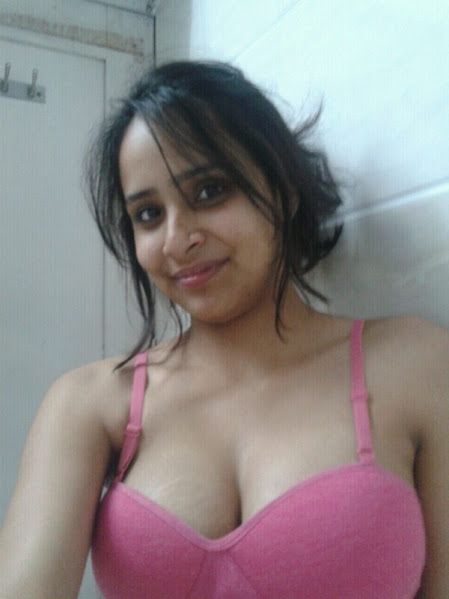 Nude babes in Hyderabad