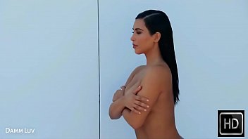 Kim kardashian jerk off
